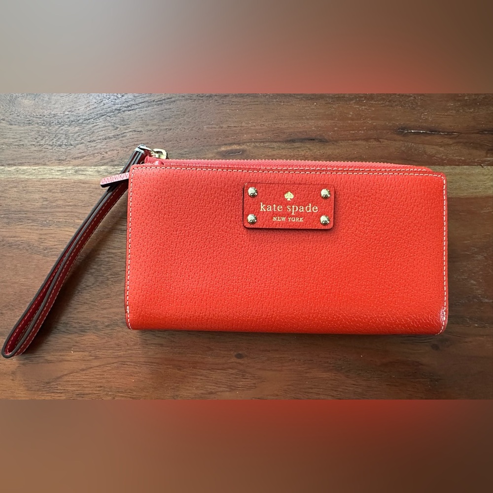 Kate Spade Vibrant Orange Wristlet - Like New